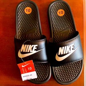 Nike Benassi JDI Slides (NWT)